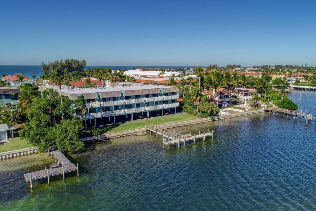 The Anna Maria Island Beach Palms 7A Main image 1